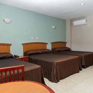 Habitación Triple Básica